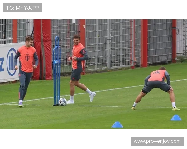 格纳布里跑动训练继续进行 斯塔尼希奇恢复合练状态良好