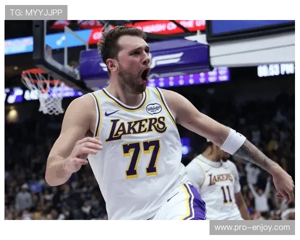 原创浓眉大爆发助湖人获益，东契奇归队时机绝佳，詹姆斯第五冠呼之欲出